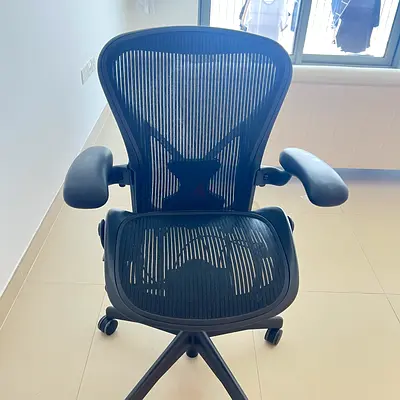 Herman Miller Aeron size C fully loaded