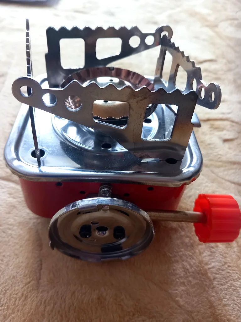 Compact and Efficient Portable Card Type Stove63246237266178114