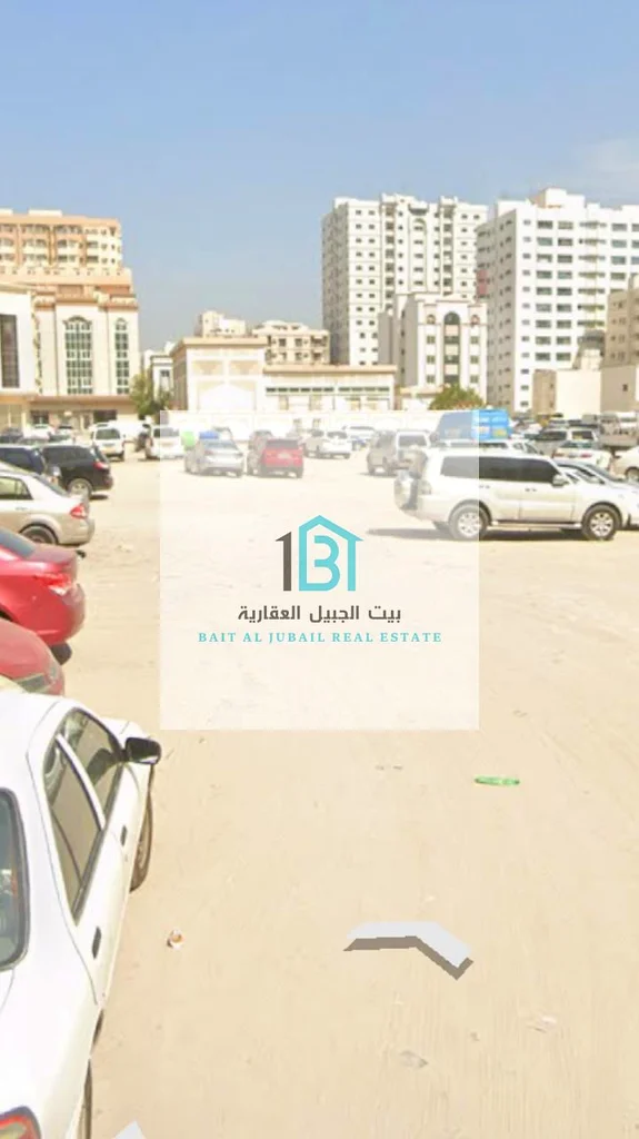 إذا كنت ترغب في الاستثمار في العقارات، فإن لدينا فرص استثمارية مربحة في مشاريع سكنية وتجارية مميزة.63183235601921114