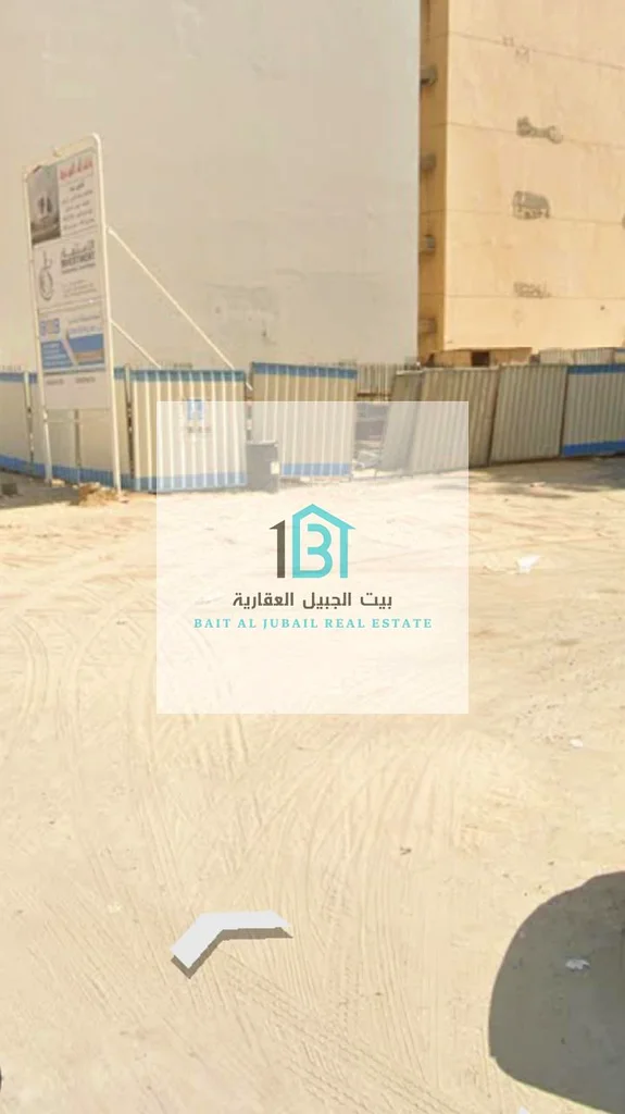 إذا كنت ترغب في الاستثمار في العقارات، فإن لدينا فرص استثمارية مربحة في مشاريع سكنية وتجارية مميزة.63183235601921113