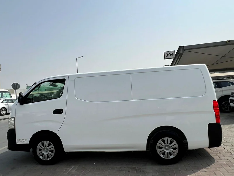 2020 Nissan Urvan Cargo Automatic63227252818690114
