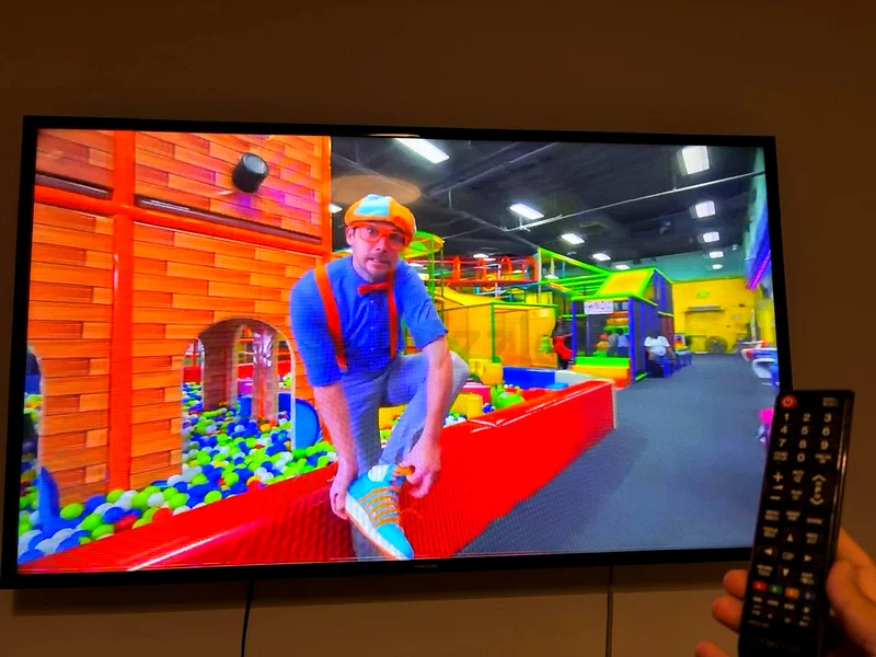Selling Smart Led Tv 43 inches63167575544579111