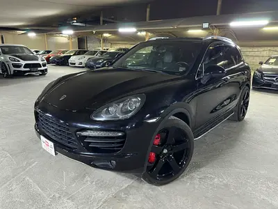 PORSCHE CAYENNE TURBO 4.8L 2011 | 18-WAY ADJUSTABLE SEATS | SPORTS EXHAUST | SUNROOF