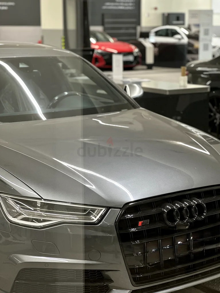 Audi S6 - 4.0-liter twin-turbocharged V863225699921155113