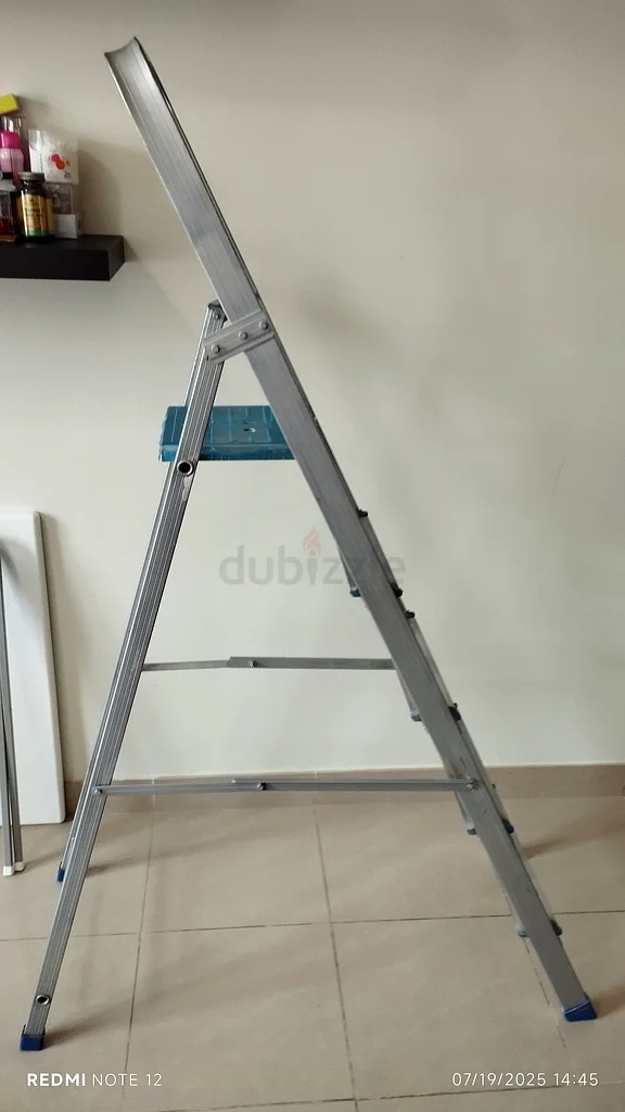 Aluminum Ladder Five steps63189114191361112