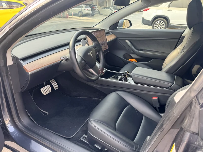 Model 3 Performance very clean with full maintenance history from Tesla63175258581378114