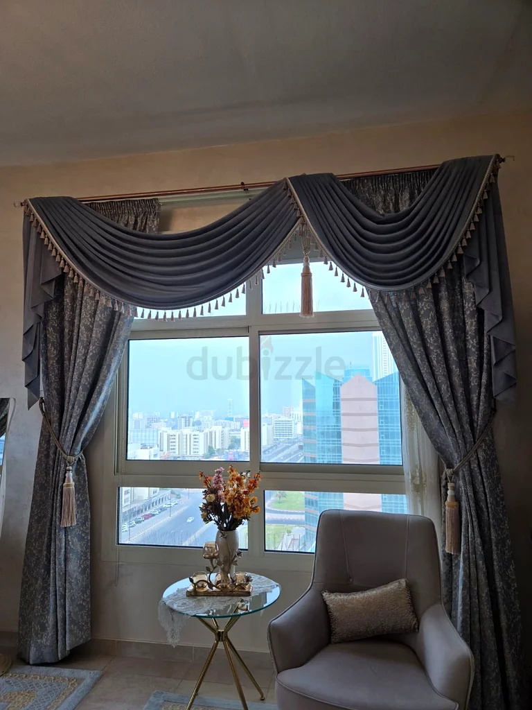 2 Blue curtains with the metal63221345256066111