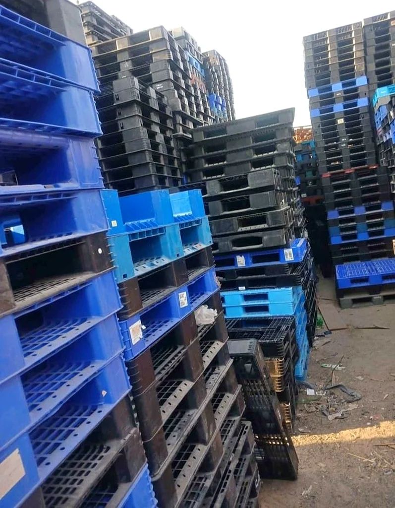 palsitk Pellets available63215877669889111