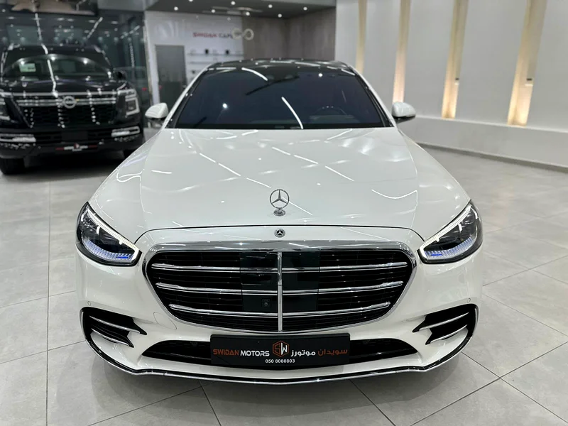 Mercedes S580 4Matic V8, 2022 model, GCC specifications, under dealer warranty and contract service63143956543747118