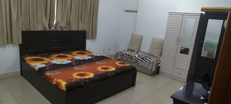 غرفة مكتملة للأسرة/الأزواج63315090814083117