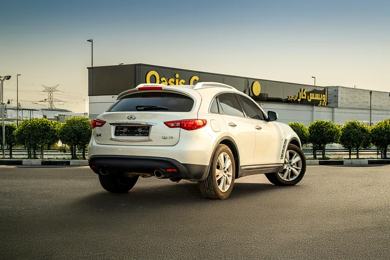 Infiniti QX70 Luxury 2019 GCC 3.7L V6 Full Service History63154620023041111