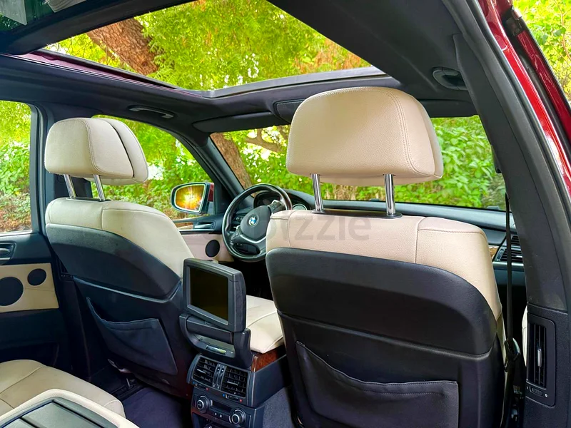 LUXURY 7 SEATERS, V8 BMW X5 Edition, FULL OPTION, ADVANCED TECHNOLOGY, GCCs, USED BY A EUROPEAN LADY63160159004163111