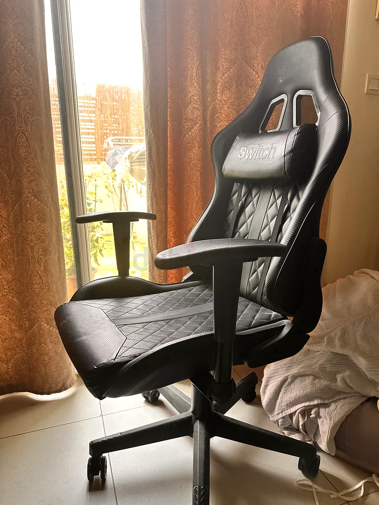 Elevate Your Gaming with This Stylish Switch Gaming Chair!63186270285571111