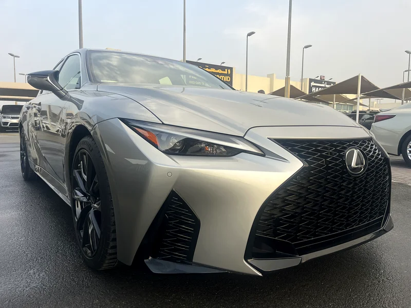Is 350 FSport In excellent condition632272509323541116