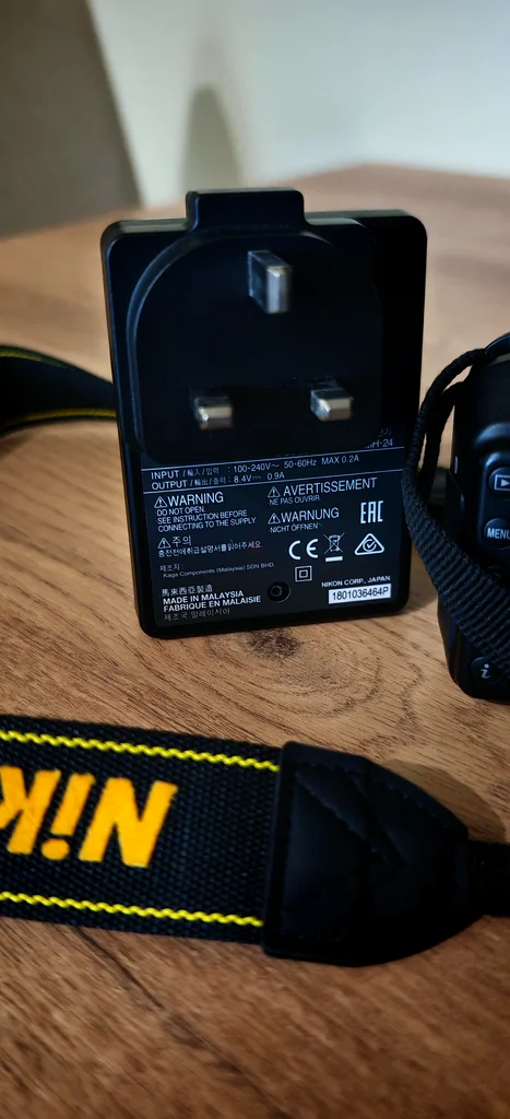 Capture Your Moments with the Nikon D3400 DSLR Camera!63172679119106113