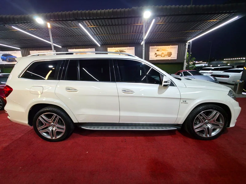 مرسيدس GL63 AMG
موديل : 2014
ممشى : 173000 كم
السعر : 80000 درهم
مواصفات خليجية
 مفتاحين الوكالة63145811365121113