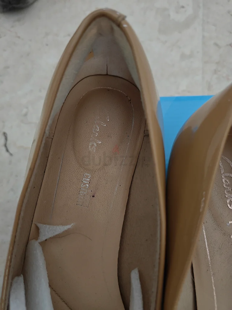 Elegant Clarks Womens Heels - Size Perfect for Formal Occasions63240135617923113