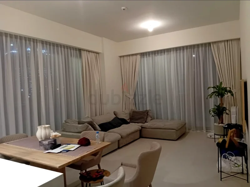 Stylish Bedroom Set with Elegant Curtains63220819727361113