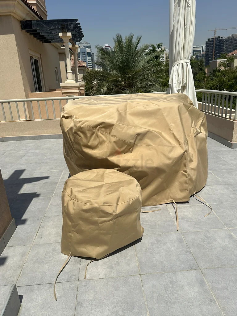 سرير نهاري أنيق مع مظلة وطاولة قهوة من زجاج مقسّى من بلومنر63190123735170114