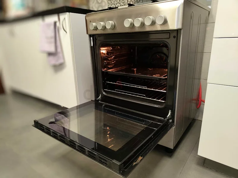 4-Burner Ariston Gas Stove + Electric Oven/Grill | Auto Ignition | Fan-Assist | No issues63168524474883114