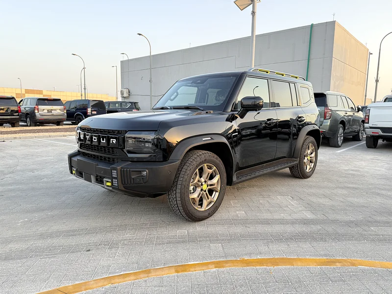 Geely T2 LUXURY Black / Gray 8-speed Crystal Gear Shift, Pilot Seats with External and Internal Cameras 202563174302599555111