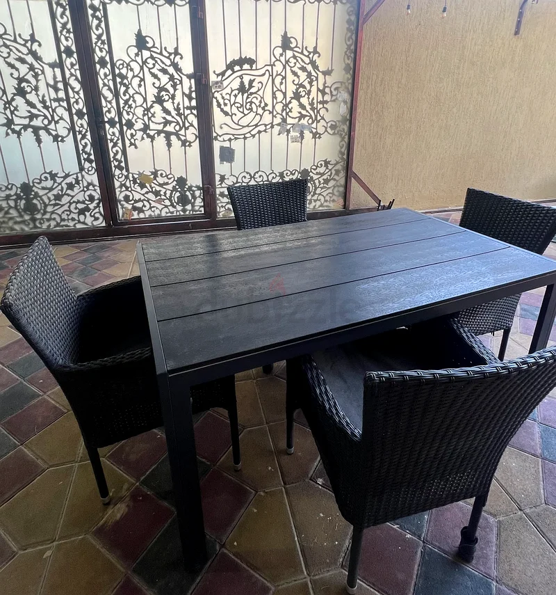 طاولة طعام خارجية63190123740929112