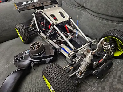 XTM RAIl 1/8 4s Rc