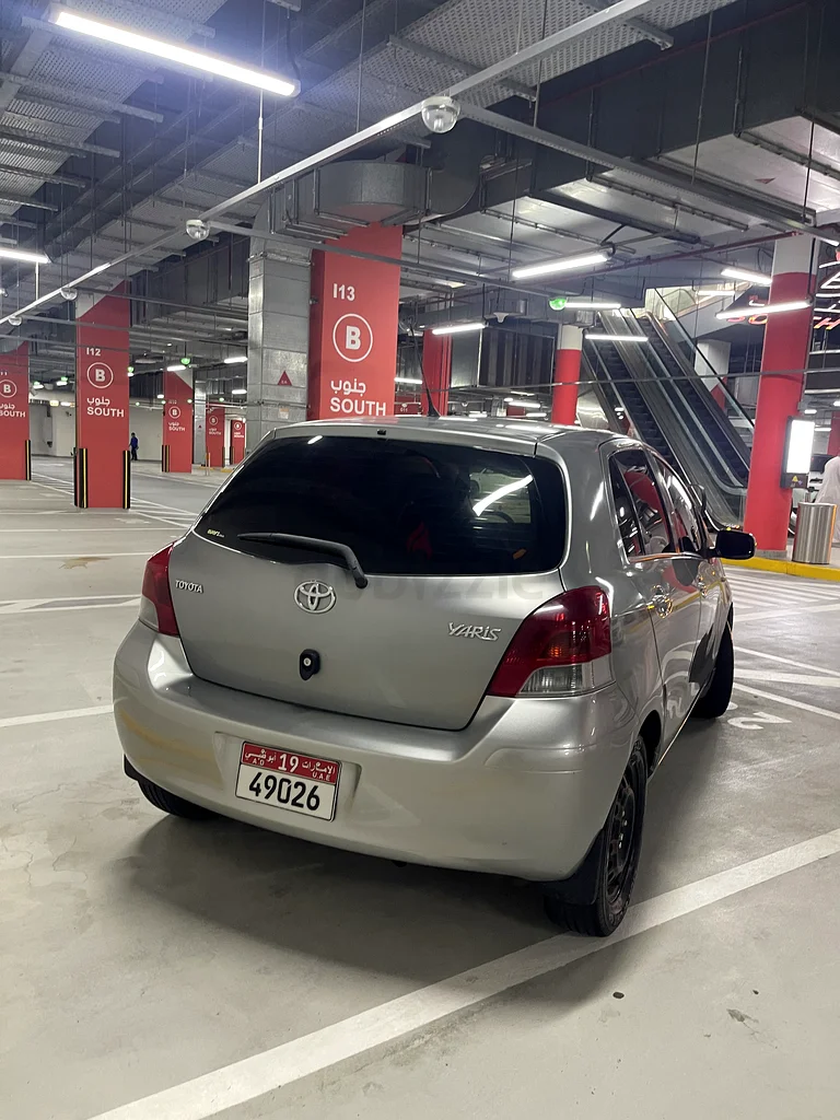 Toyota yaris 201063165693608963113