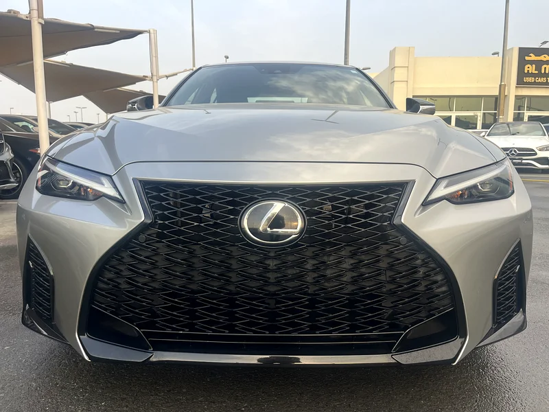 Is 350 FSport In excellent condition63227250932354113