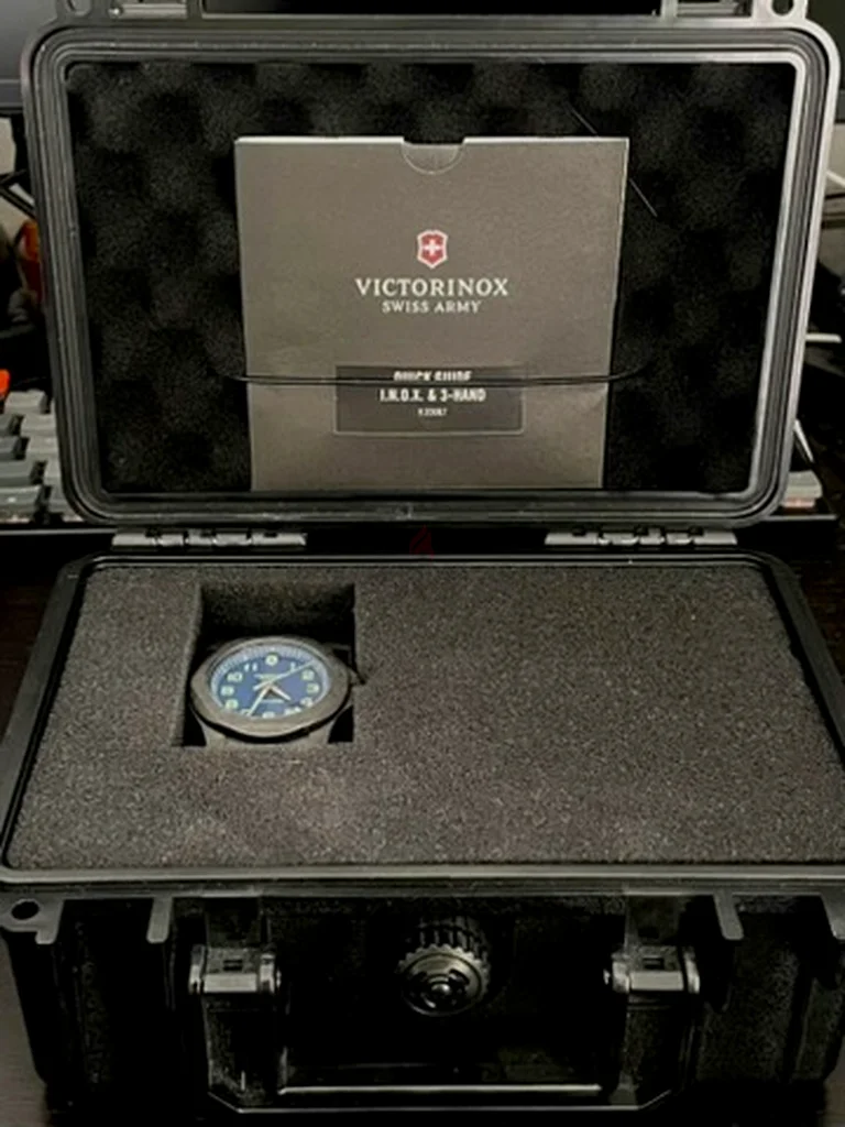 Victorinox Inox Carbon Watch63240636007810112