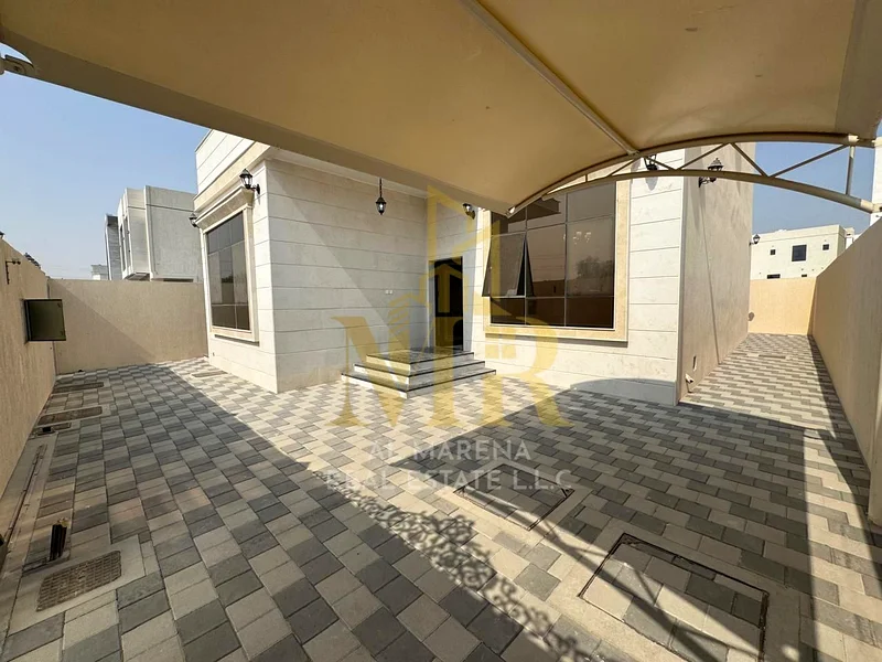 Villa in Al-Hiliu | 3014 square feet | 4 master bedrooms with closets and a roof | Price includes electricity, water, and air conditioning.63914831587715114
