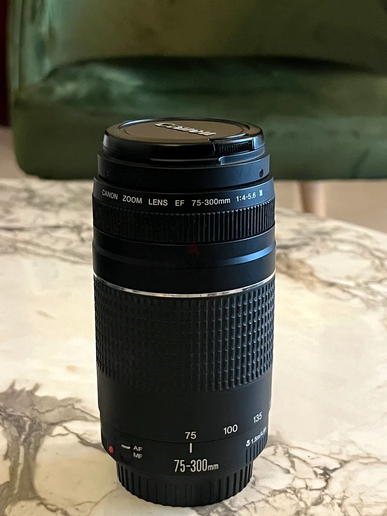 عدسة كانون EF 75-300 مم f/4-5.6 III للتصوير البعيد63242171952515111