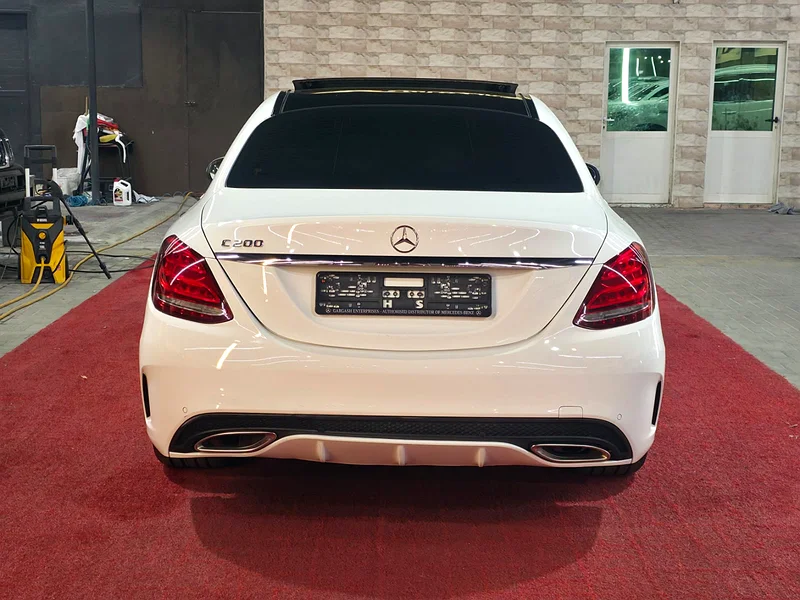 Mercedes C200 EMC  
Model: 2018  
Mileage: 123,000 km  
Price: 72,000 AED  
GCC specifications63231640833795112