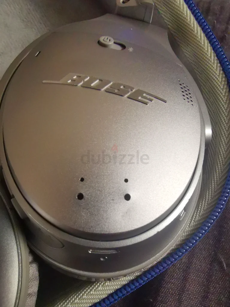Bose QuietComfort 35 Wireless Headphones Silver PRICE IS FINAL63166177174659113