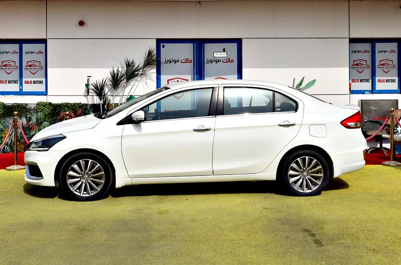 900 EMI/ MONTH 0 DP 2022 SUZUKI CIAZ FULKL OPTIONS CASH OR BANK FINANCE63135973645953114