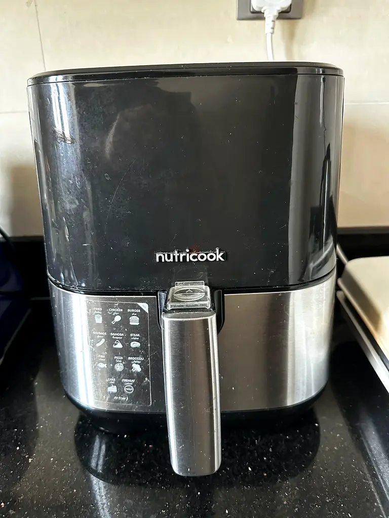 NutriCook Smart Air Fryer - Cook Healthy Meals Easily!