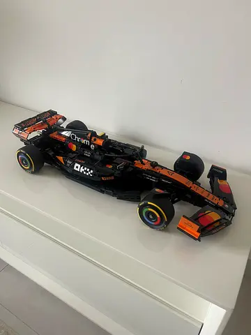Lego McLaren f1 2025 3450 parts
