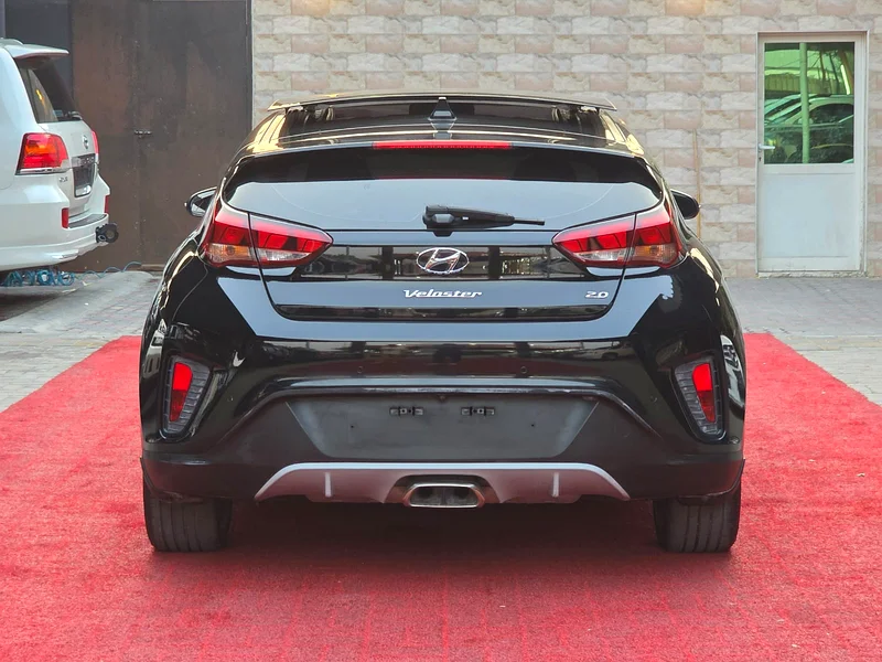Hyundai Veloster Sport  
Model: 2019  
Mileage: 131,000 km  
Price: 44,000 AED  
Gulf specifications63170387564161113