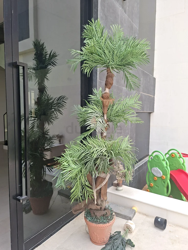 شجرة اصطناعية63180369725954113