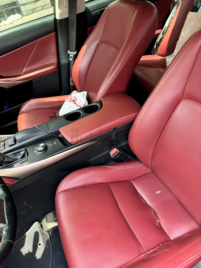 Lexus IS 25063156991944963114
