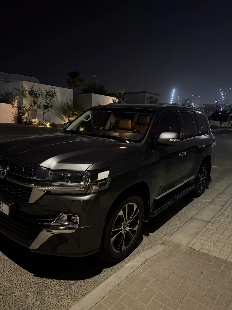 Toyota Land Cruiser 2021 GCC V6 GXR grand touring original paint Top option sunroof single owner63157882841985114