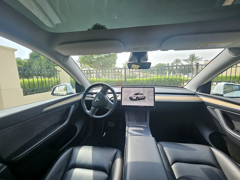 Tesla Model Y Long Range Enhanced Auto Drive63134989635202112