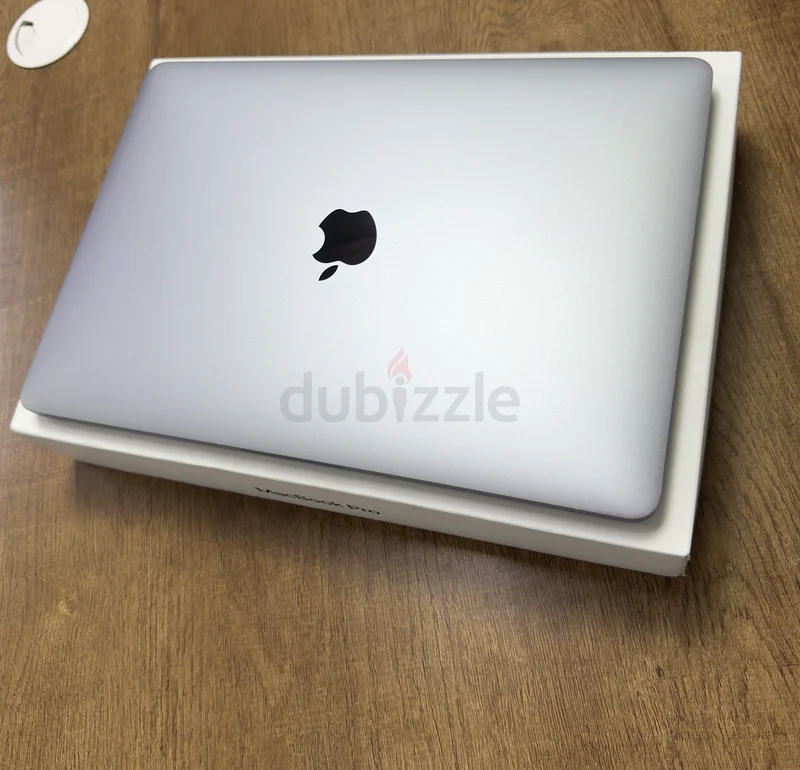MacBook Pro 2020 13-inch Core-i7 16/1TB63263510083073111