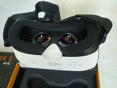 i-Life VirPix II Virtual Reality System, Black Highlights, - Quad Core, 2GB RAM, 16GB Storage.