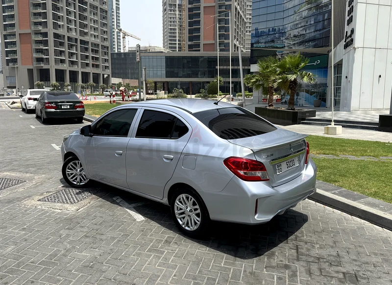 Mitsubishi Attrage GCC 2022 Silver63152750675202114