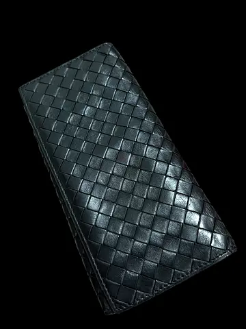 Bottega venneta inteecciato used women’s wallet