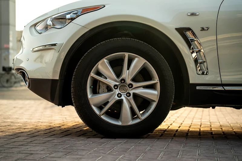 Infiniti QX70 Luxury 2019 GCC 3.7L V6 Full Service History63154620023041113