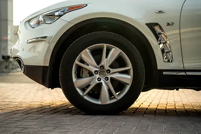 2019 Infiniti QX70 照片 4