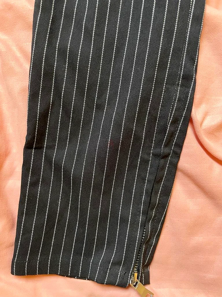 Black Pinstripe Forever 21 Trousers Size: 3063237616769027113