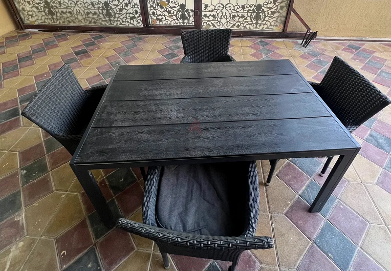 طاولة طعام خارجية63190123740929113